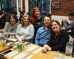 Celebremos el amor y la amistad