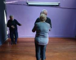 CLASES  Y PRACTICAS DE TANGO....