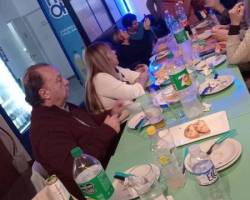 Cena con Show Musical