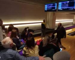 POR OTRA SALIDA DE  BOWLING, VOLVEMOS A PALOKO !!!