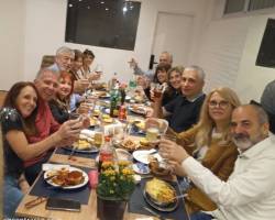  UNA CENA ,UN NUEVO ENCUENTRO en 
 Villa del Parque