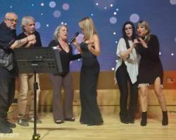 Una noche para encontrarnos, cantar y disfrutar....