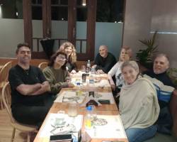 VENÍ A PIZZEAR CON LA BANDA BAILADORA 