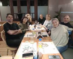 VENÍ A PIZZEAR CON LA BANDA BAILADORA 