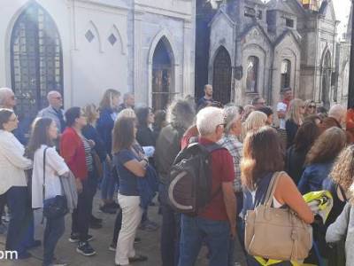 Encuentro : RECOLETA Mitos leyendas y esculturas.- 