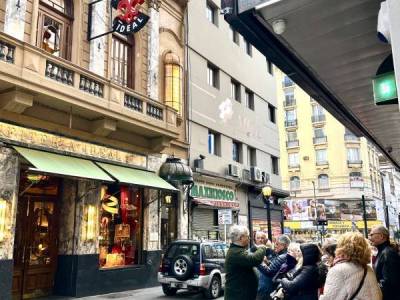 Encuentro : MERIENDA en  LA IDEAL un lujo te puedes dar !!!!! 