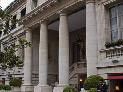 Encuentro : PALACIO FERNANDEZ BLANCO y otras locaciones.- 