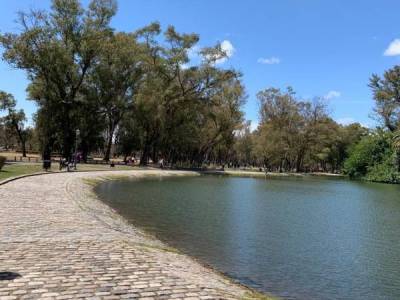 Encuentro : VENI A CAMINAR POR EL LAGO REGATAS  