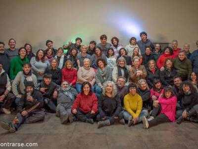 Encuentro : Teatro en zona sur. En el hermoso teatro Roma de Avellaneda 
