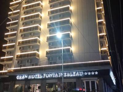 Encuentro :  Días felices con amigos frente al mar. 