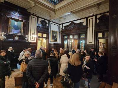 Encuentro : Feliz dia del amigo con muñecas y mucho brillo !!!!!! 