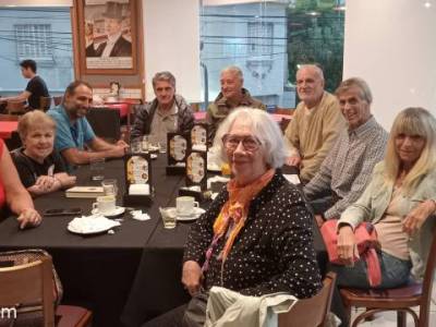 Encuentro : CAFÉ FILOSOFICO- Díalogo, Reflexíon e intercambio Grupal. 