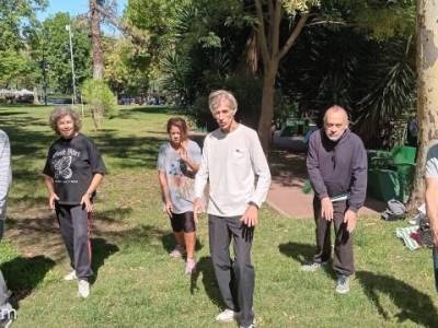 Encuentro : CLASE ABIERTA DE  TAI CHI/CHI KUNG en Plaza Irlanda.  