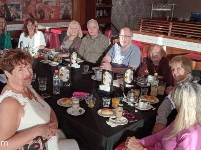 Encuentro : CAFÉ FILOSOFICO- Díalogo, Reflexíon e intercambio Grupal. 