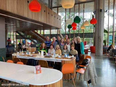 Encuentro : VENI A CAMINAR POR EL LAGO REGATAS, ES HERMOSO EN OTOÑO! 