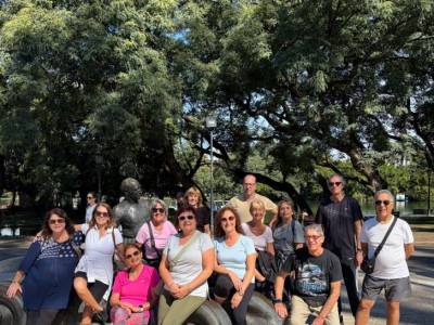 Encuentro : ESTE DOMINGO LE DEJAMOS EL LAGO A COLAPINTO... NOS VAMOS A CAMINAR A PARQUE SAAVEDRAA 