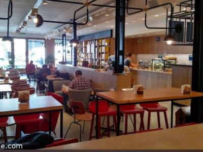 Encuentro : Desayunamos juntos? 