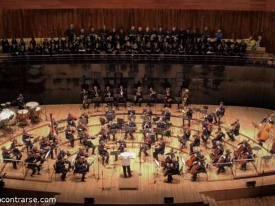 Encuentro : BANDA SINFONICA PFA y CORO UNLA 