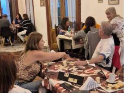 Encuentro : Jugamos al BURAKO y merendamos en Villa del Parque.
Iniciación y jugadores. 