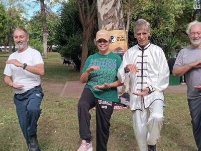 Encuentro : CLASE ABIERTA DE  TAI CHI/CHI KUNG en Plaza Irlanda.  
