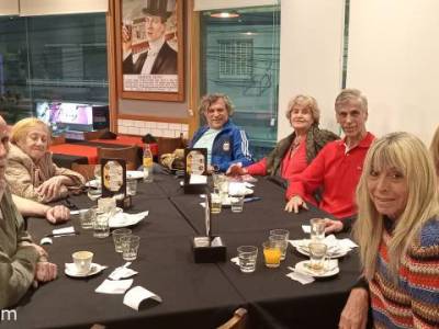 Encuentro : CAFÉ FILOSOFICO- Díalogo, Reflexíon e intercambio Grupal. 