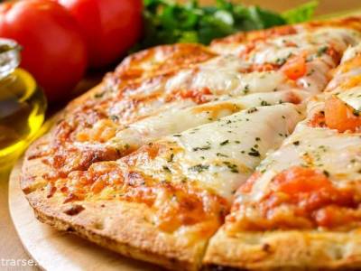 Encuentro : PIZZEADA EN "LA VICCA" DE FLORES !  