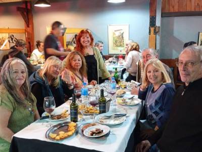 Encuentro : Finde XL: Brindis al Atardecer Frente al Mar. 