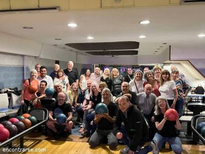 Encuentro : BOWLING EN PATERNAL 