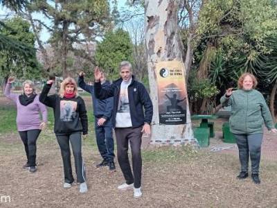 Encuentro : CLASE ABIERTA DE  TAI CHI/CHI KUNG en Plaza Irlanda.  