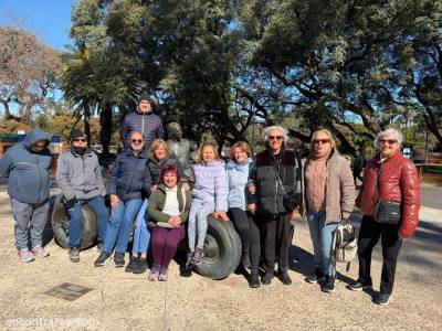 Encuentro : CAMINATAS POR EL LAGO REGATAS...  