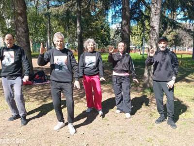 Encuentro : CLASE ABIERTA DE  TAI CHI/CHI KUNG en Plaza Irlanda.  