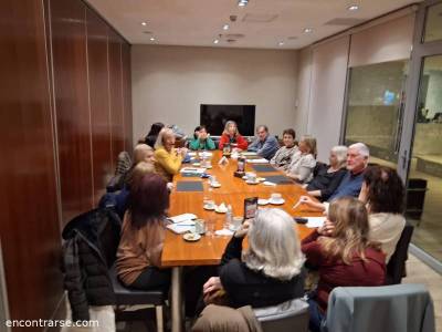Encuentro : Club de lectura: Los martes son puro cuento... 