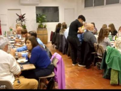 Encuentro :  UNA CENA ,UN NUEVO ENCUENTRO en Espacio Comedor
 Villa del Parque 