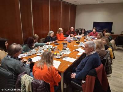 Encuentro : Club de lectura: Los martes son puro cuento... 