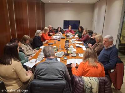 Encuentro : Club de lectura: Los martes son puro cuento... 