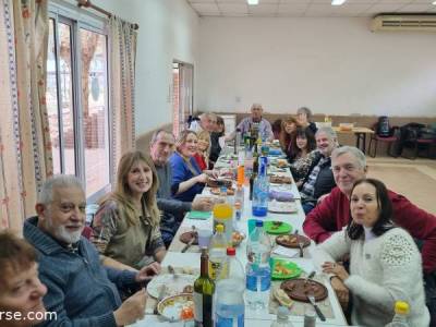 Encuentro : Fiesta de Fin de año con asado, baile, karaoke y pileta 